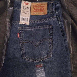 NWT Levi's Boys 505 Jeans Med Wash